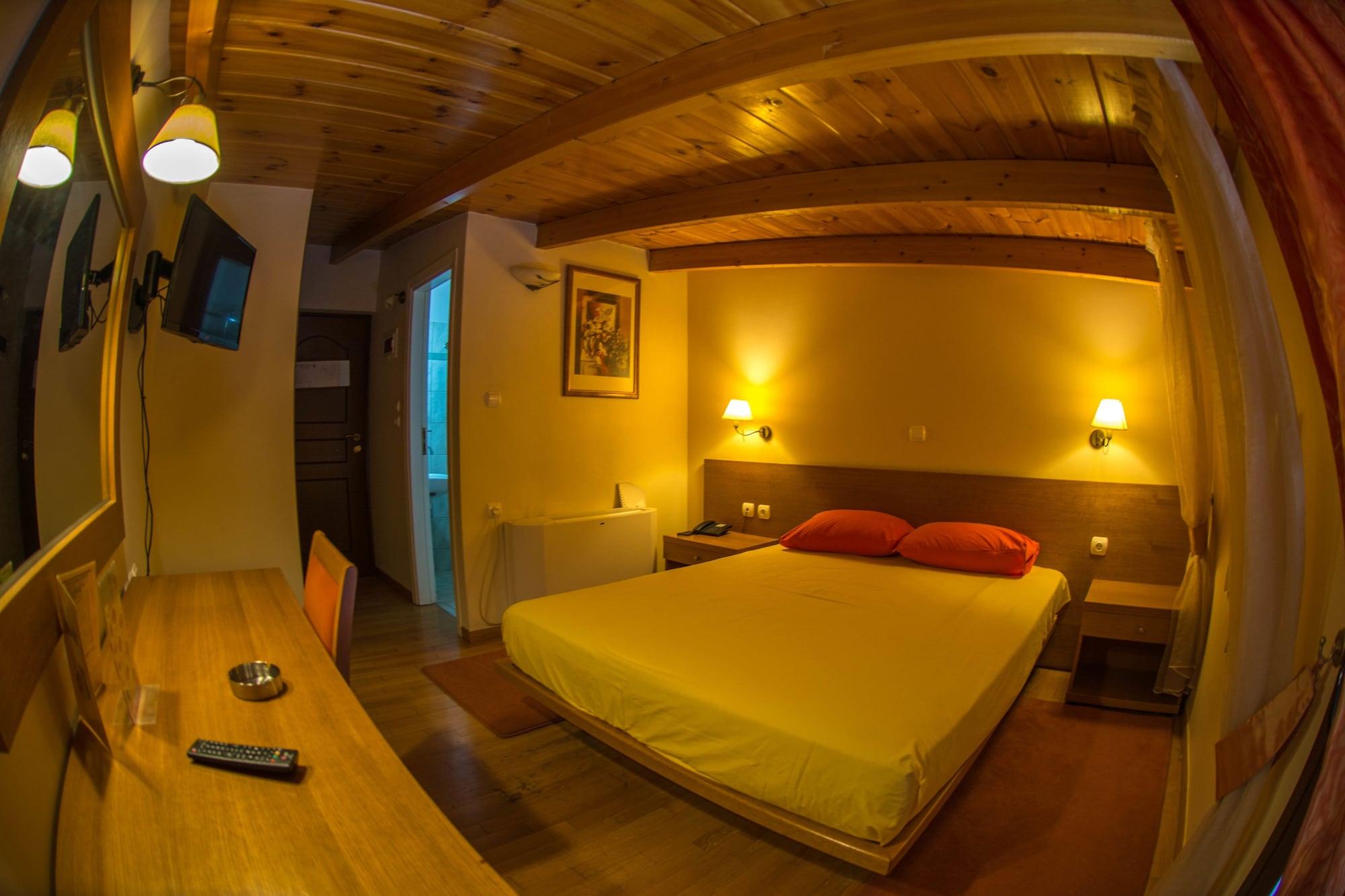 Hotel Chris Athena Bagian luar foto