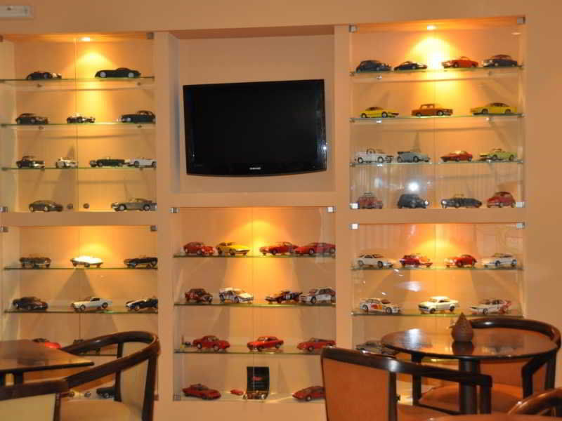 Hotel Chris Athena Bagian luar foto