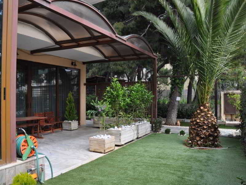 Hotel Chris Athena Bagian luar foto